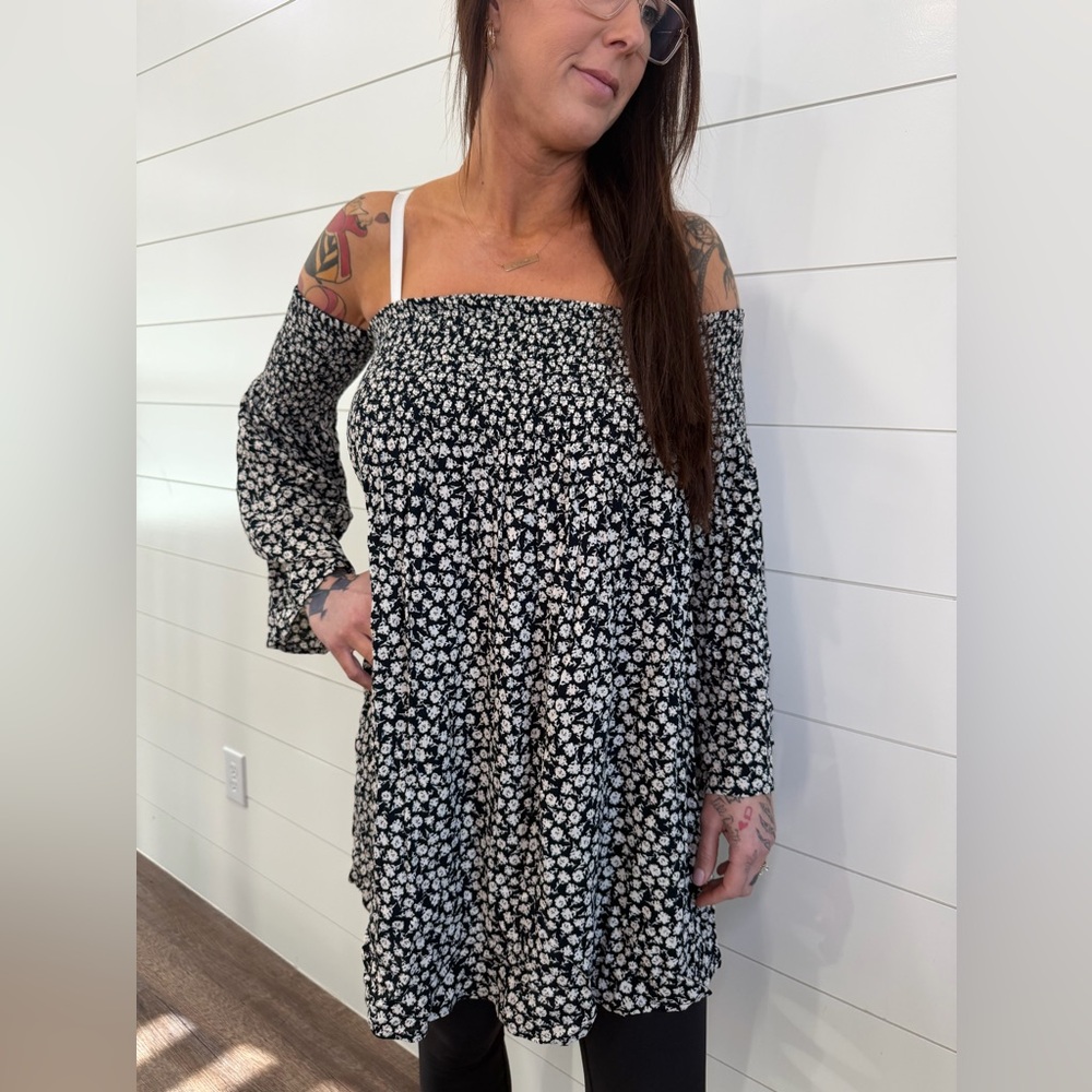 Billabong Black and White Floral Off-Shoulder Long Sleeve Dress